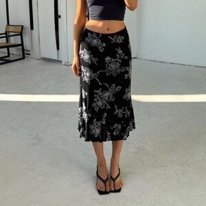 Vintage 90s black & white floral midi skirt